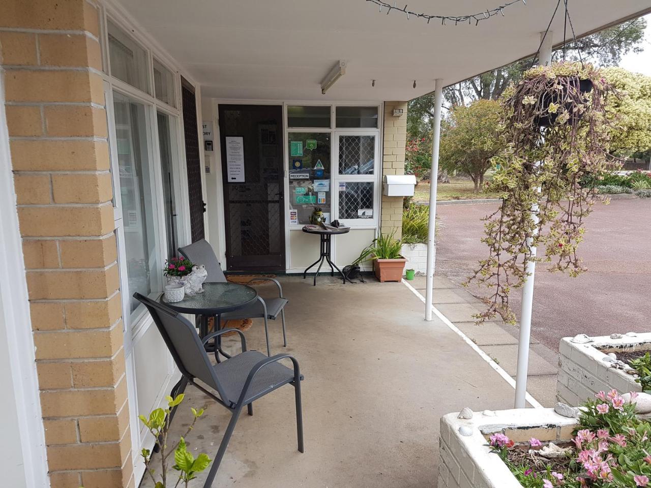 Emu Point Motel Олбани Екстериор снимка
